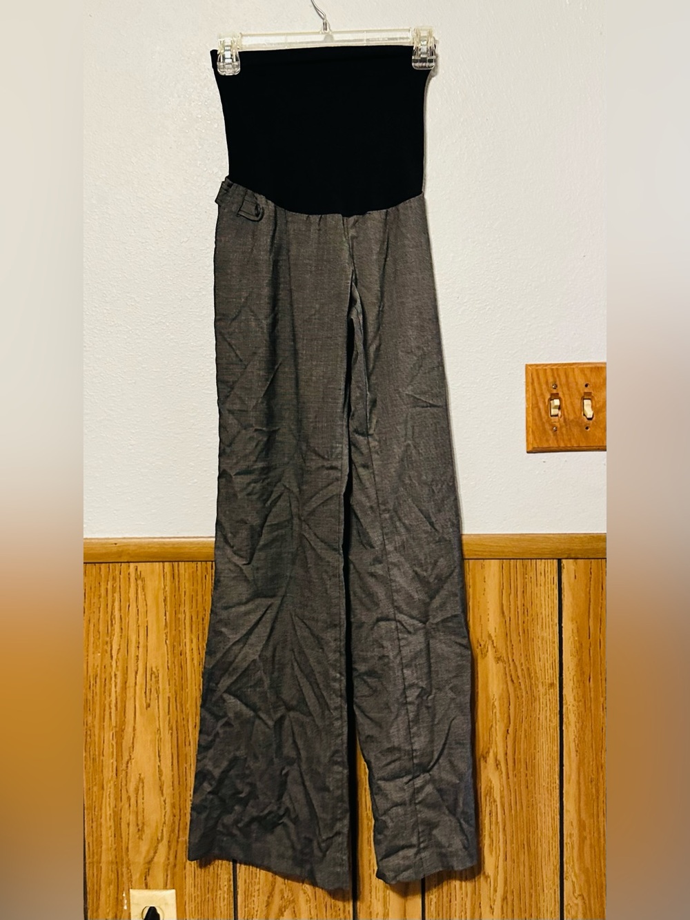 Motherhood Maternity women pants size LARGE Wide-Leg